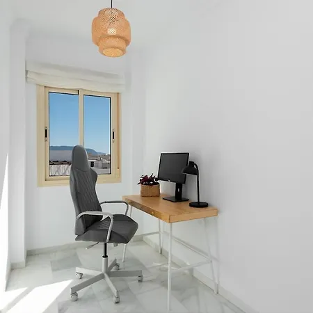 Centro De Playa Y Balcon De Europa 4 Minutos Apartamento *