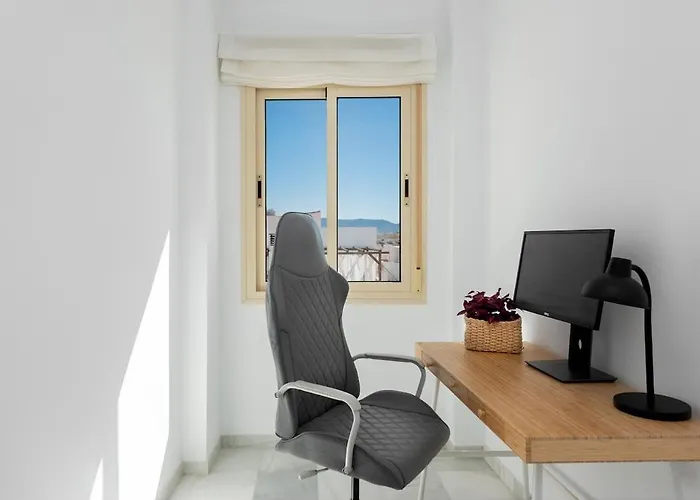 Centro De Playa Y Balcon De Europa 4 Minutos *