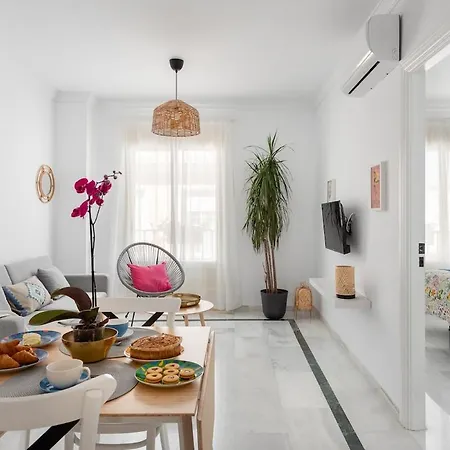 Centro De Playa Y Balcon De Europa 4 Minutos