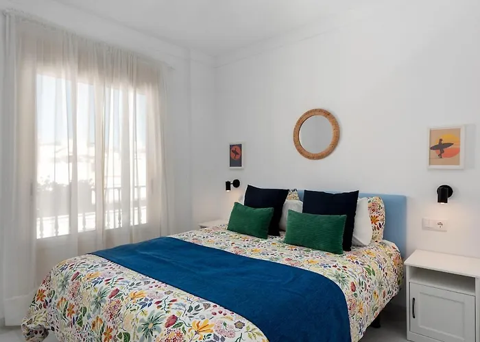 Centro De Playa Y Balcon De Europa 4 Minutos